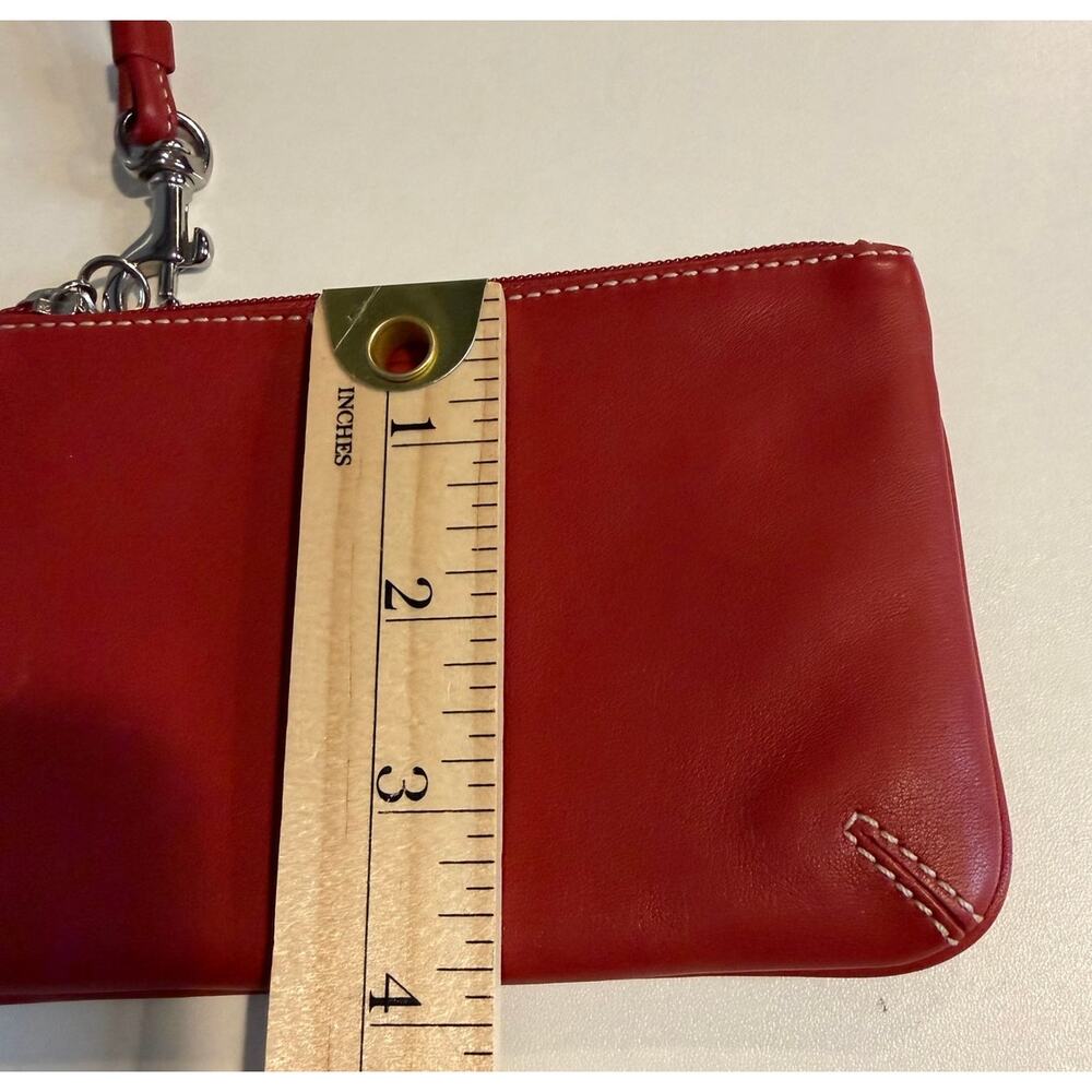 EUC Coach Wristlet in Red - Picture 8 of 9